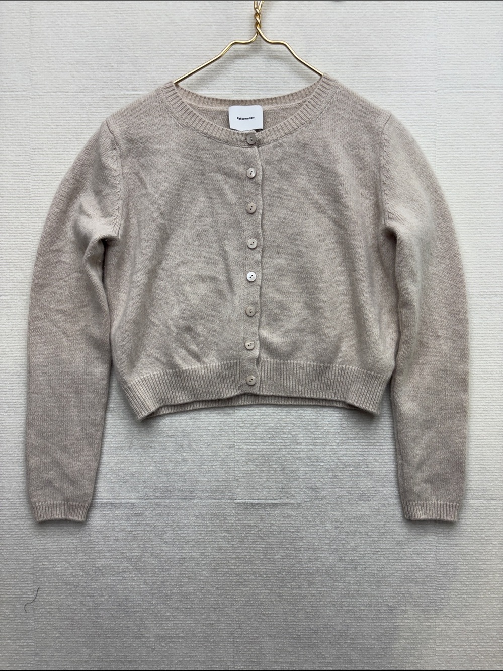 Reformation | Light Beige Cropped Button-Front Sweater Cardigan - small cashmere